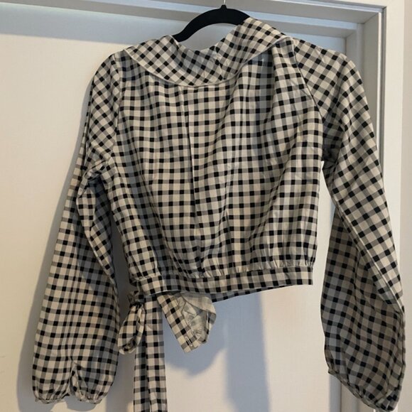 Black and White Plaid Long Sleeve - NWT - Picture 3 of 6
